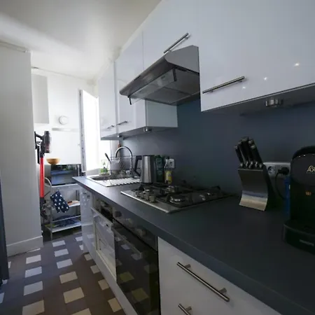 Very Nice Flat Near The Trocadero - Balcony Parijs
